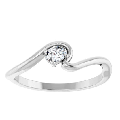 14k Freeform Oval Diamond Ring